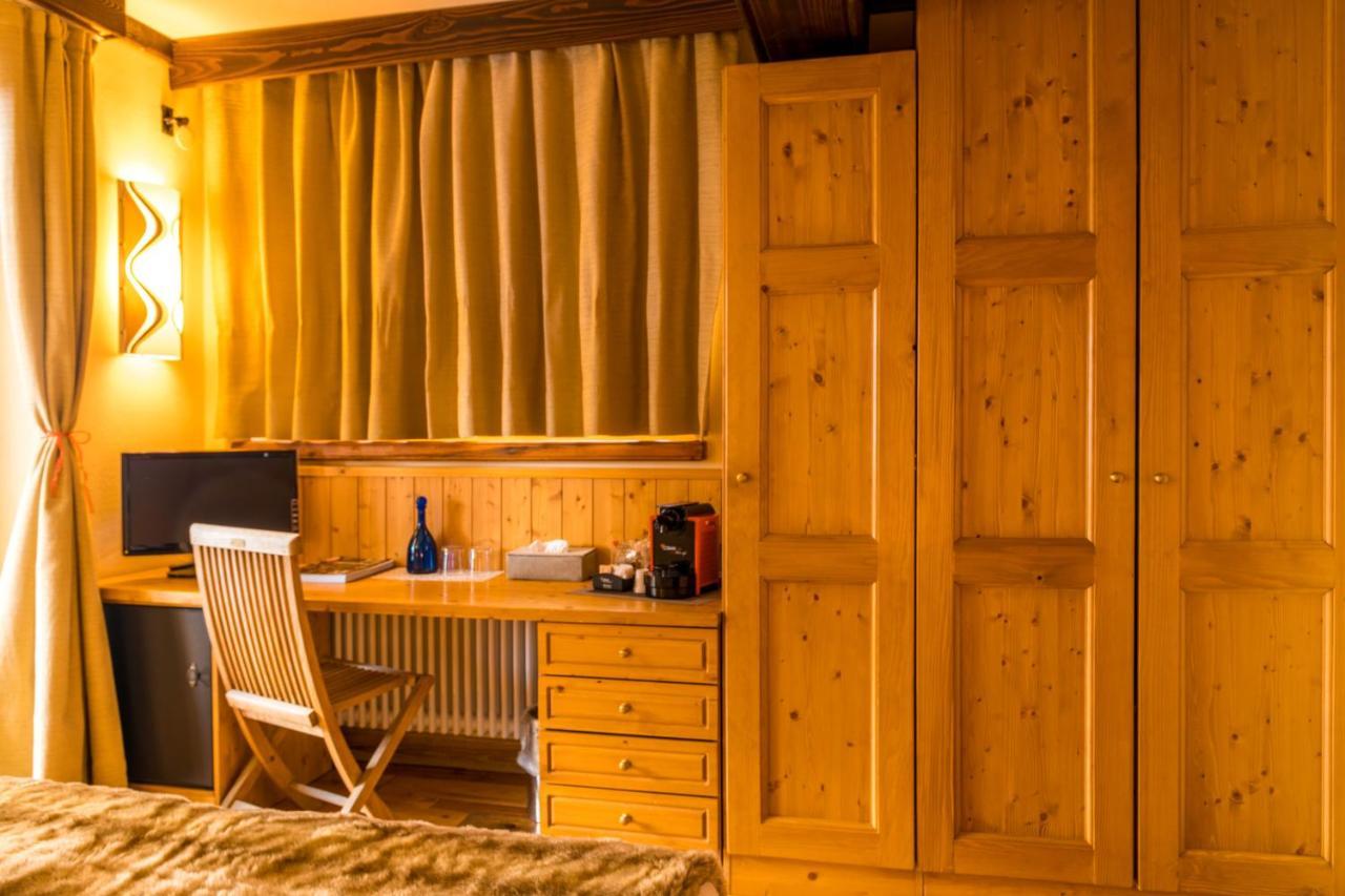 Shatush Hotel Courmayeur Buitenkant foto