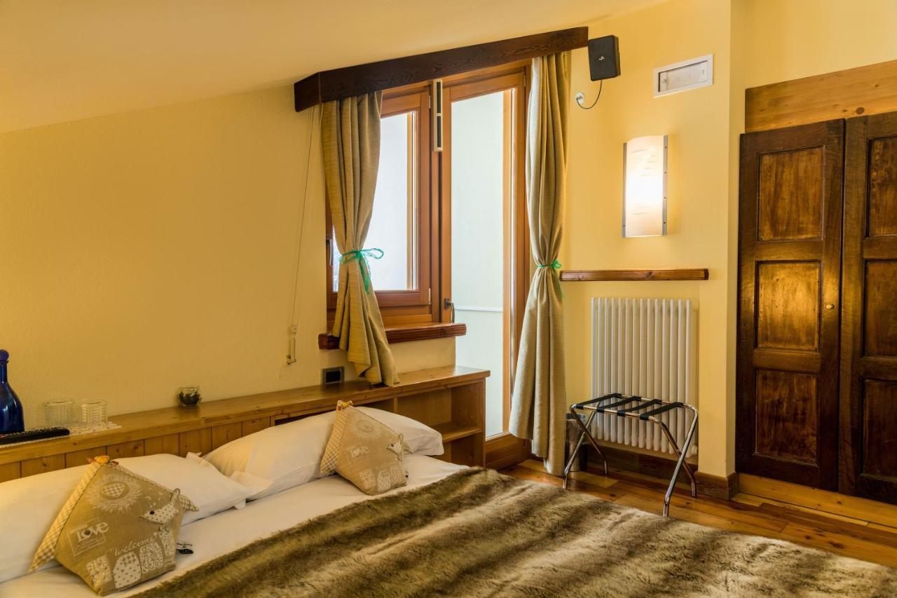 Shatush Hotel Courmayeur Buitenkant foto