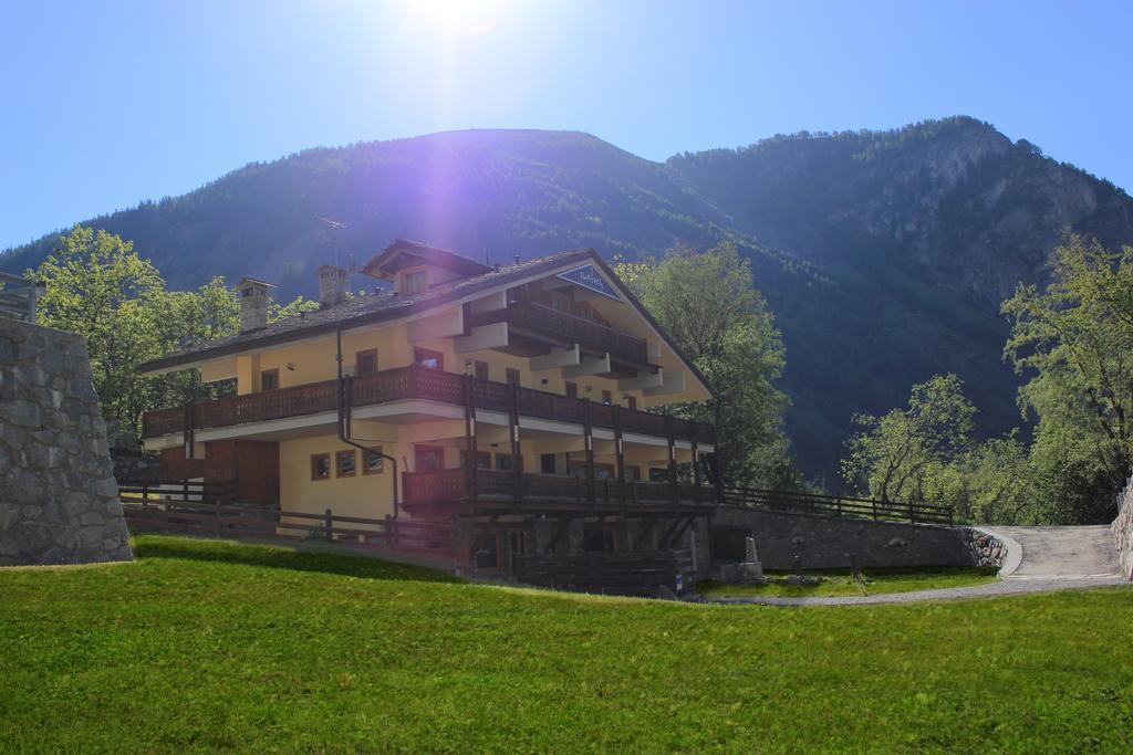 Shatush Hotel Courmayeur Buitenkant foto