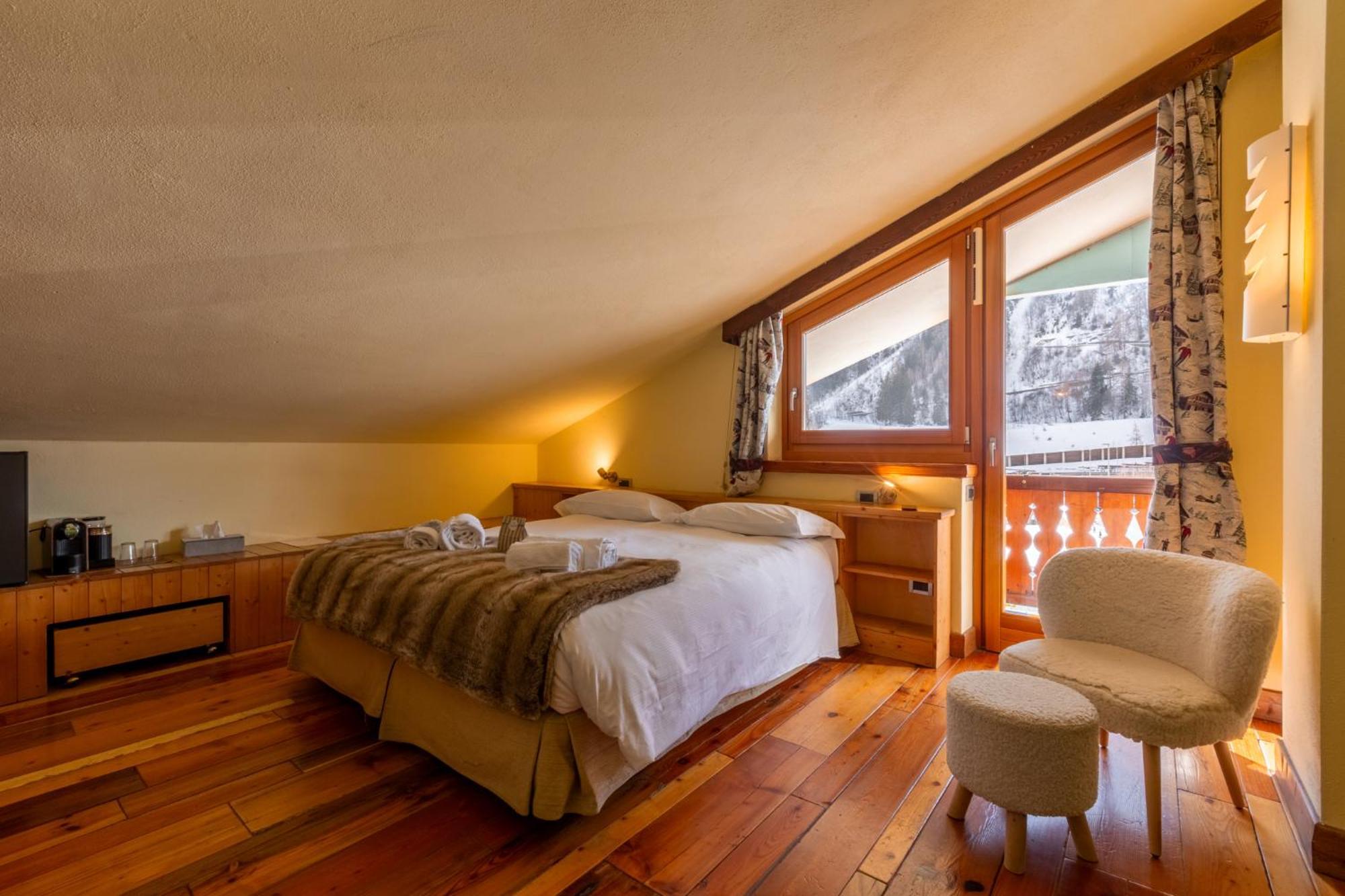Shatush Hotel Courmayeur Buitenkant foto