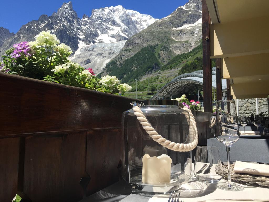 Shatush Hotel Courmayeur Buitenkant foto